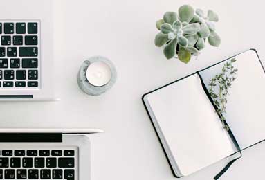 非常不满！英格兰U21更衣室遭到偷拍，恩瓦内里用毛巾怒砸玻璃